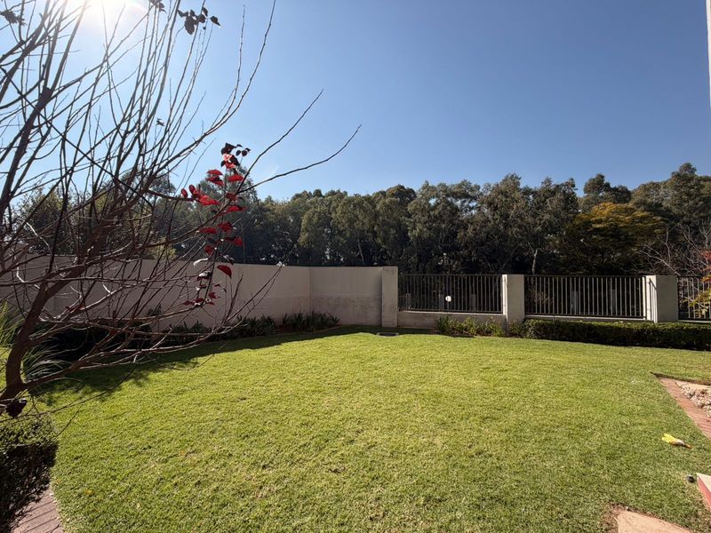 Apartment To Rent in Lonehill - Photo 4