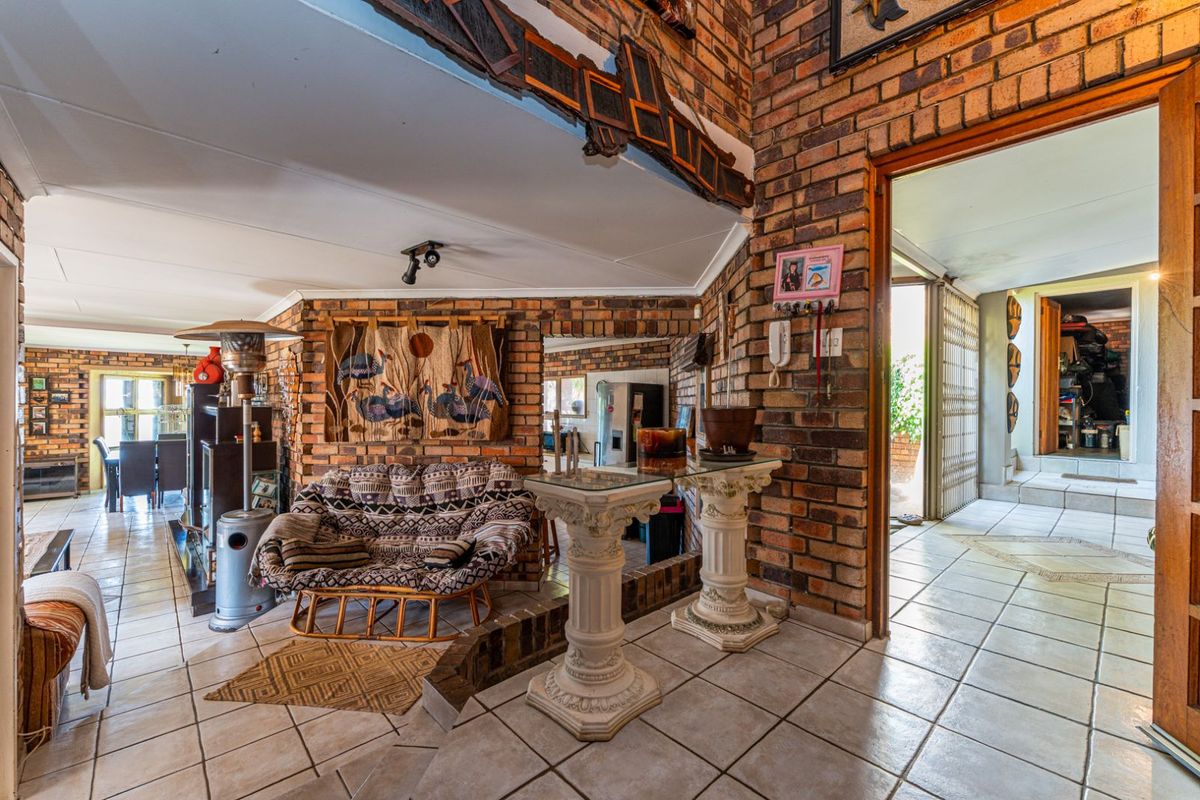 House For Sale in Northcliff - Photo 3