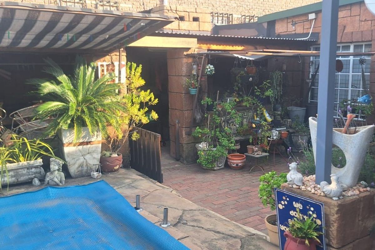 House For Sale in Krugersdorp West - Photo 4