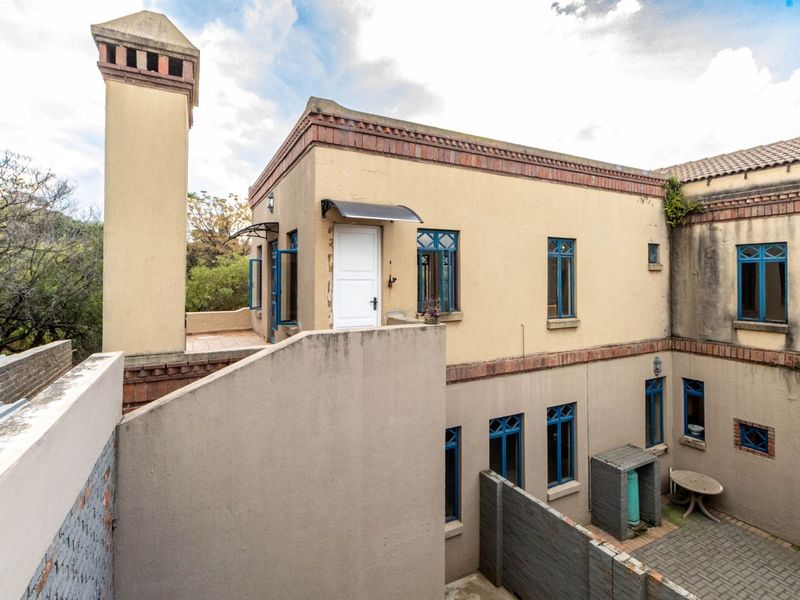 Apartment To Rent in North Riding - Photo 8