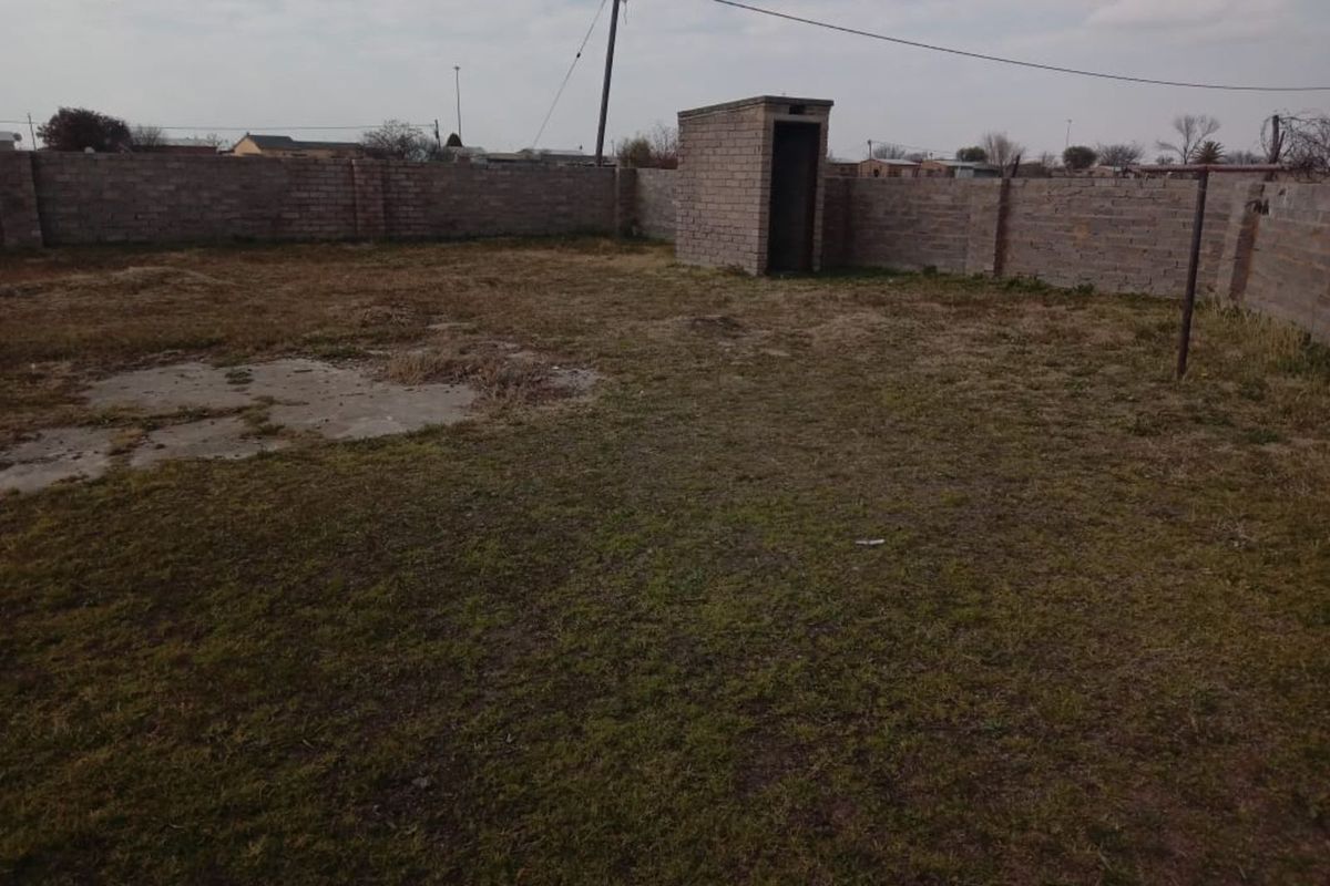 House For Sale in Zamdela - Photo 2