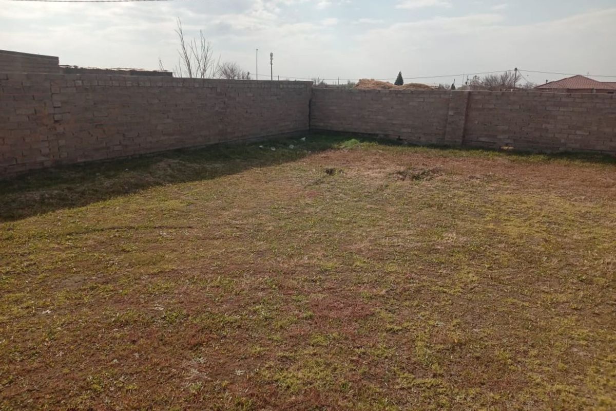 House For Sale in Zamdela - Photo 3