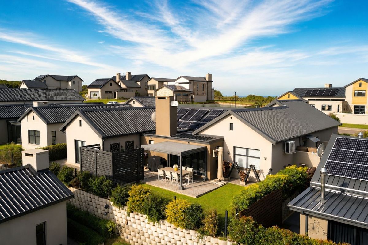 House For Sale in Hartland Lifestyle Estate - Photo 2
