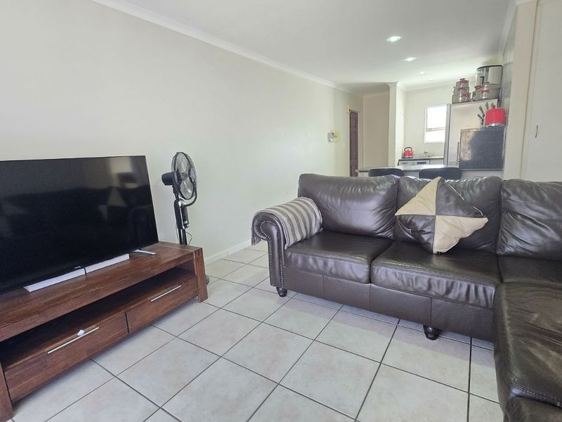 Apartment For Sale in Fairview Golf Estate - Photo 6