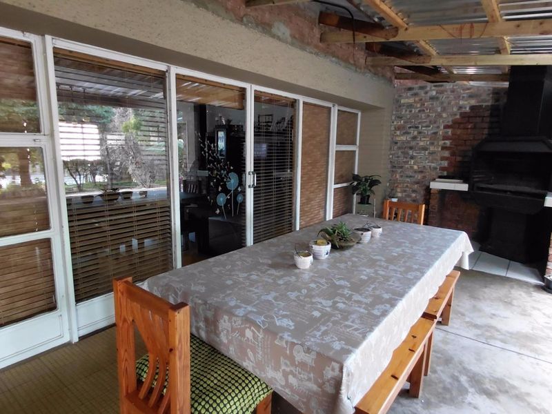House For Sale in West Bank - Photo 5