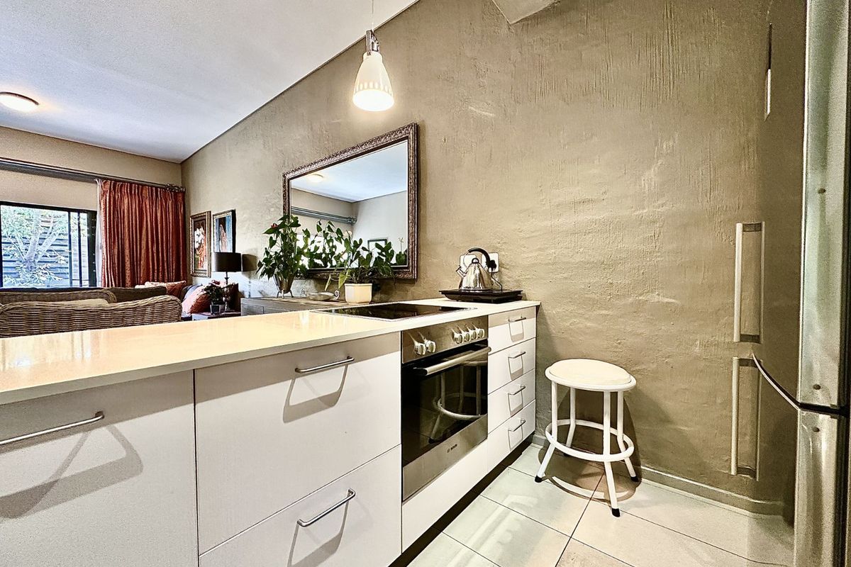 Apartment For Sale in Lynnwood - Photo 2