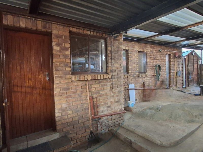House For Sale in Philip Nel Park - Photo 5