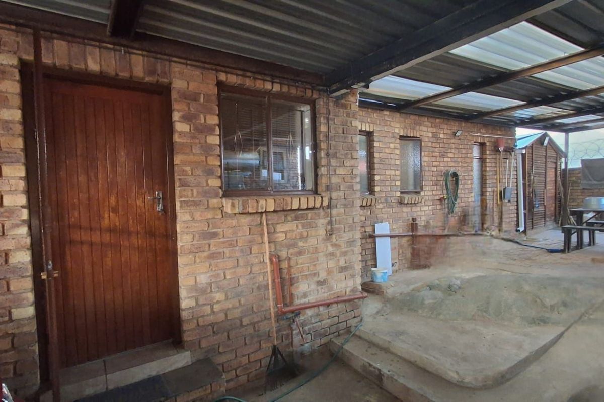 House For Sale in Philip Nel Park - Photo 5