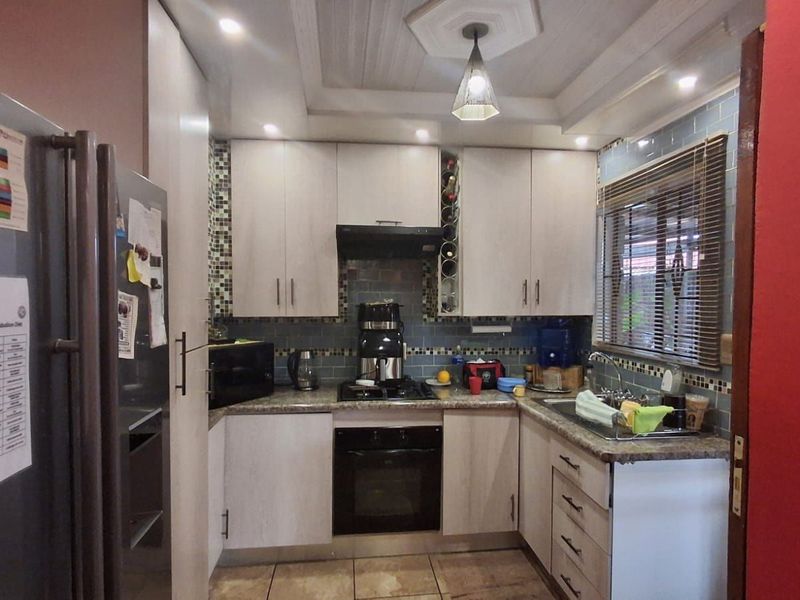 House For Sale in Philip Nel Park - Photo 9