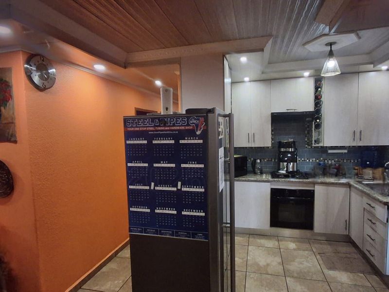 House For Sale in Philip Nel Park - Photo 8