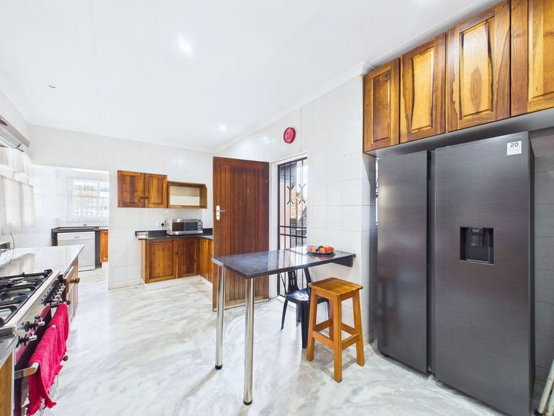 House For Sale in Discovery - Photo 6