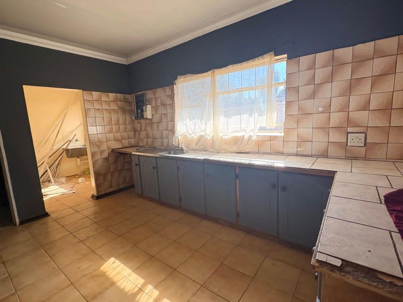 House For Sale in Cassandra - Photo 7