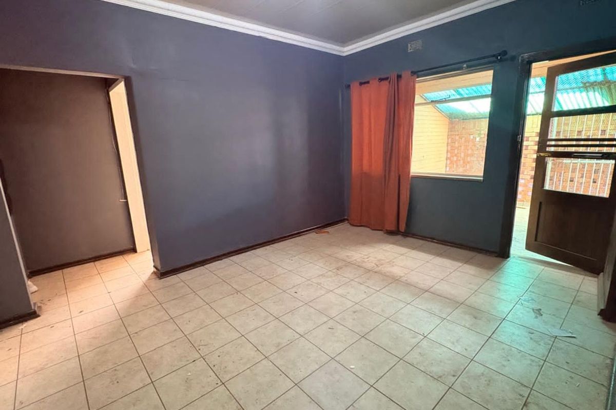 House For Sale in Cassandra - Photo 3