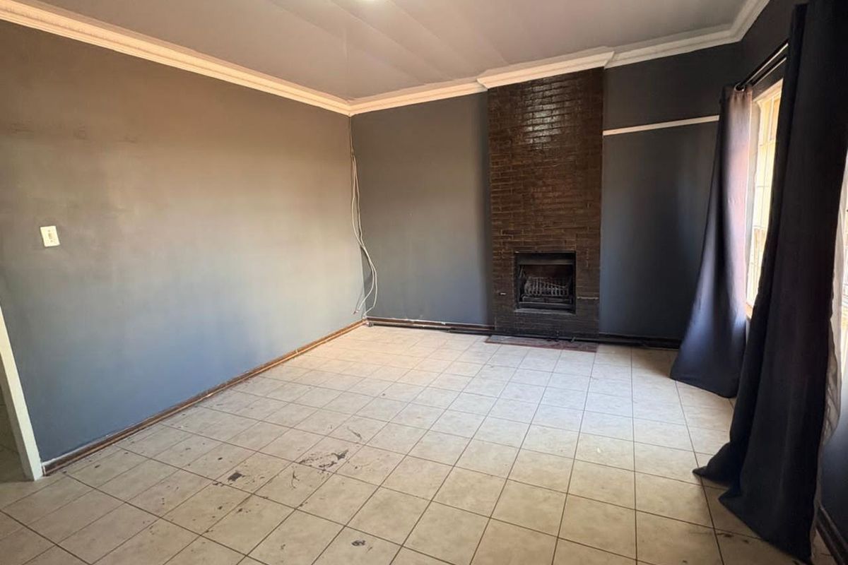 House For Sale in Cassandra - Photo 2