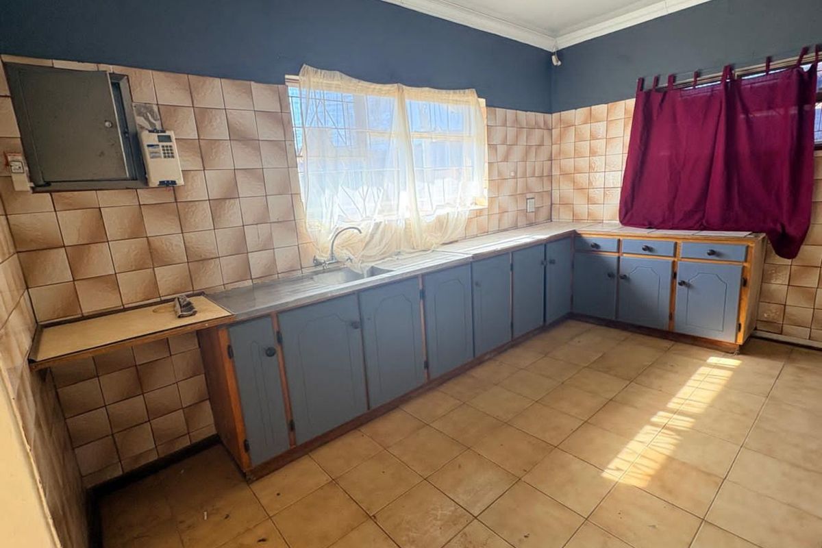 House For Sale in Cassandra - Photo 4