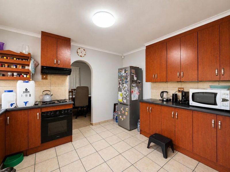 House For Sale in Secunda Central - Photo 9