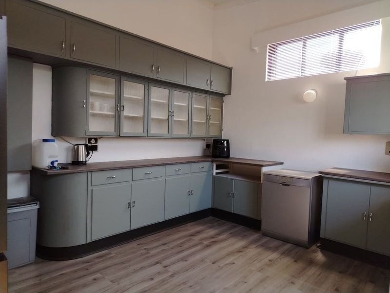 House For Sale in Graaff-Reinet Central - Photo 4
