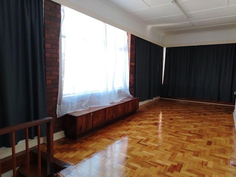 House For Sale in Graaff-Reinet Central - Photo 10