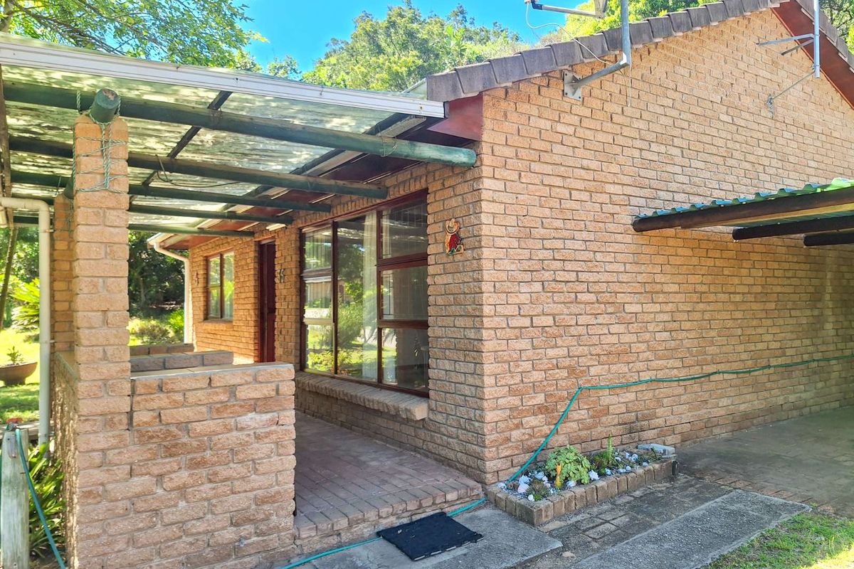 Townhouse For Sale in Brenton On Lake - Photo 2