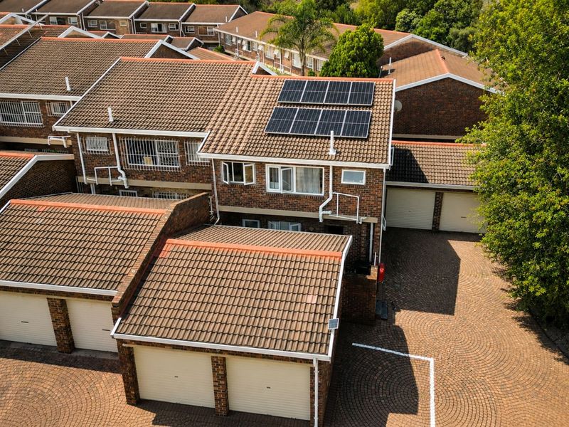 Townhouse For Sale in Randpark Ridge - Photo 2