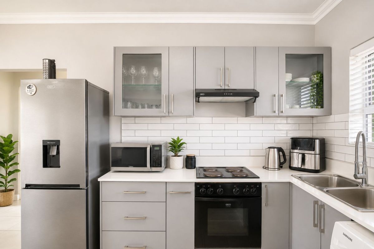 Apartment For Sale in Diaz Beach - Photo 4