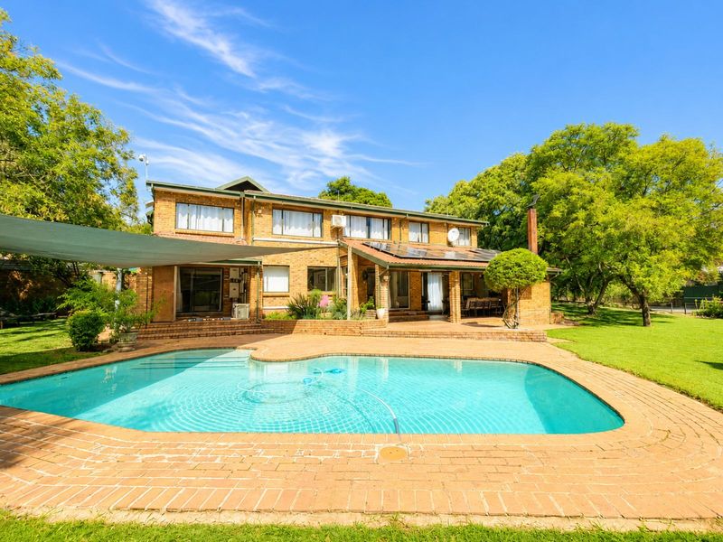 House To Rent in Bryanston - Photo 1