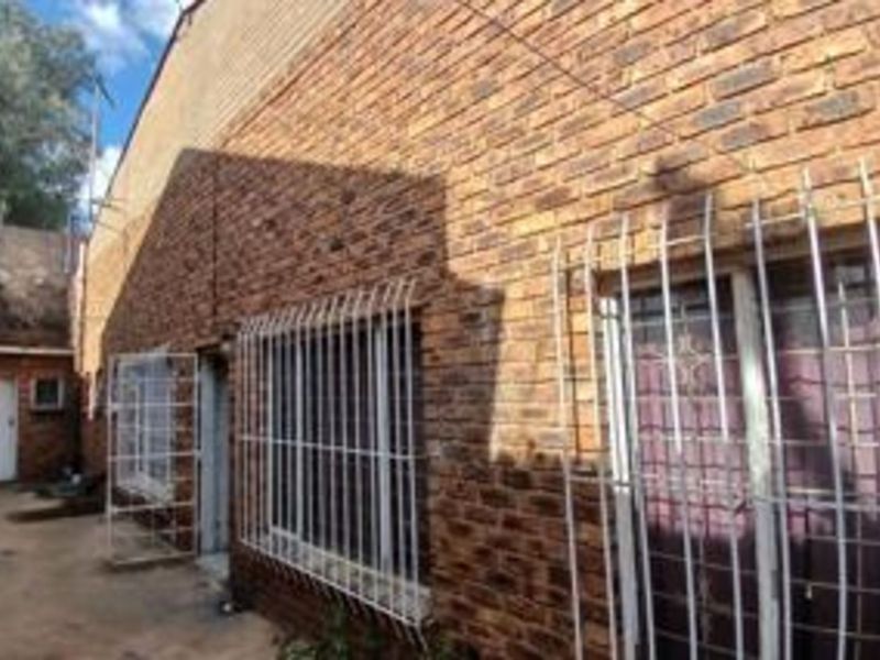 Industrial For Sale in Malvern - Photo 3