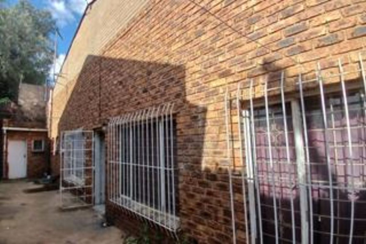 Industrial For Sale in Malvern - Photo 3