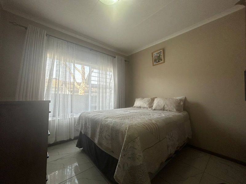 Townhouse To Rent in Fourways - Photo 9