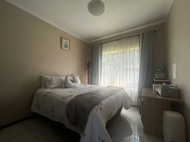 Townhouse To Rent in Fourways - Photo 8