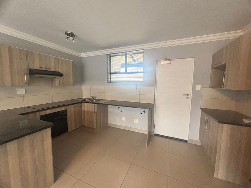 Apartment For Sale in Broadacres - Photo 8