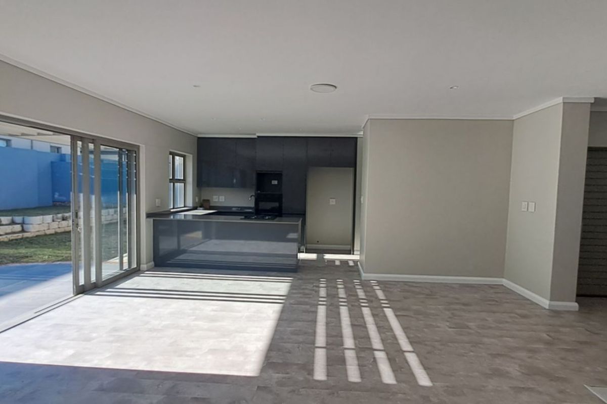 House For Sale in Blue Mountain Village - Photo 4