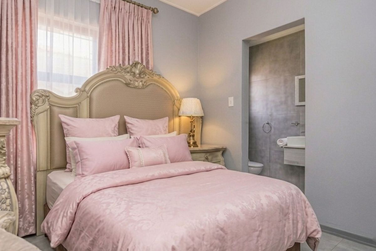 Apartment For Sale in Witpoortjie - Photo 5