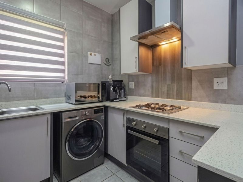 Apartment For Sale in Witpoortjie - Photo 1