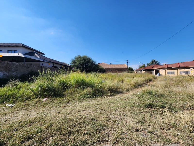 Vacant Land Residential For Sale in Hadison Park - Photo 3