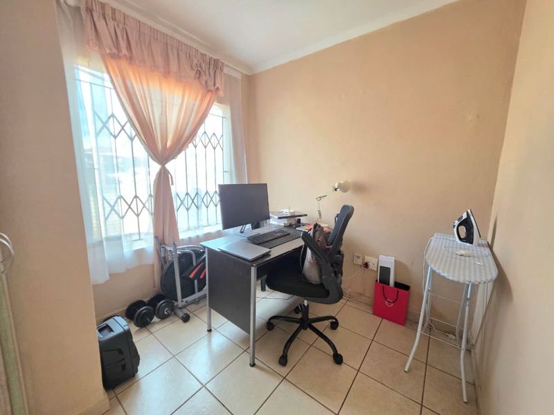 House For Sale in The Orchards - Photo 8