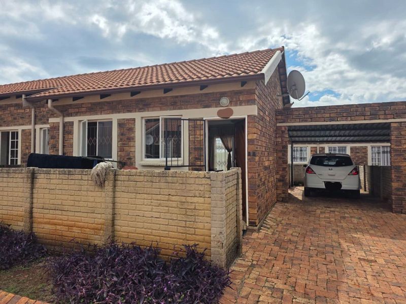 House For Sale in The Orchards - Photo 4