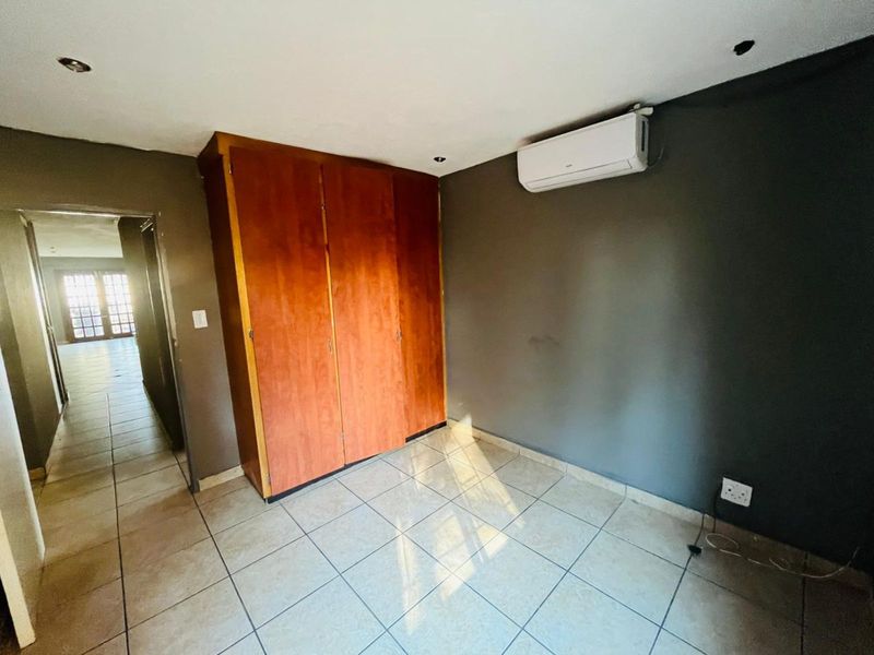 Townhouse To Rent in Aloe Ridge - Photo 5
