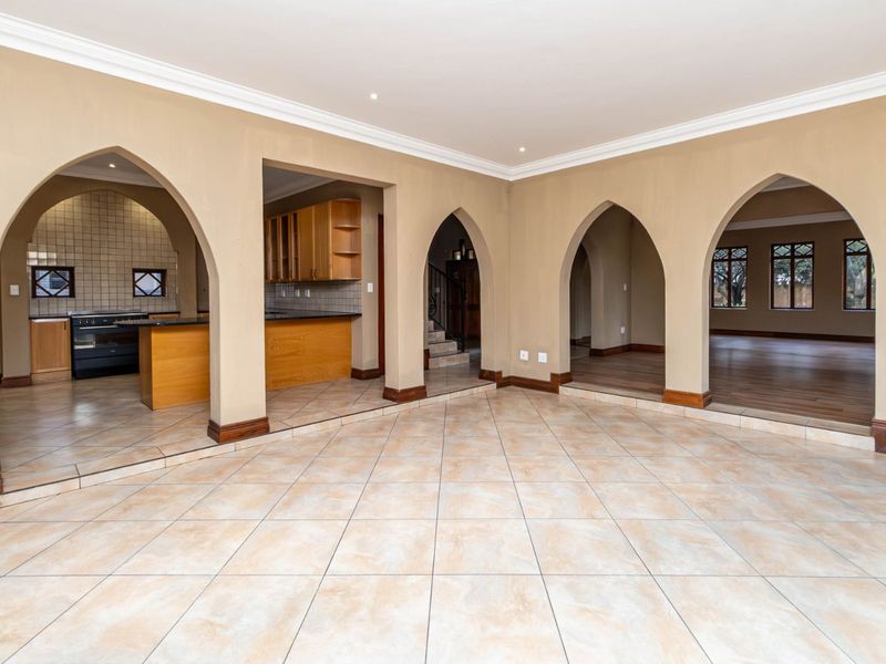 House To Rent in North Riding - Photo 7