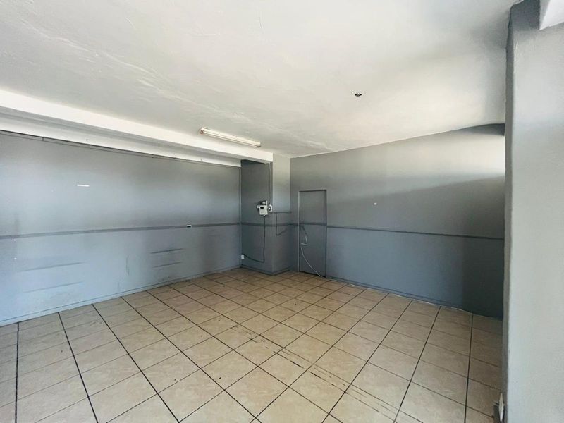 Business To Rent in Aloe Ridge - Photo 2