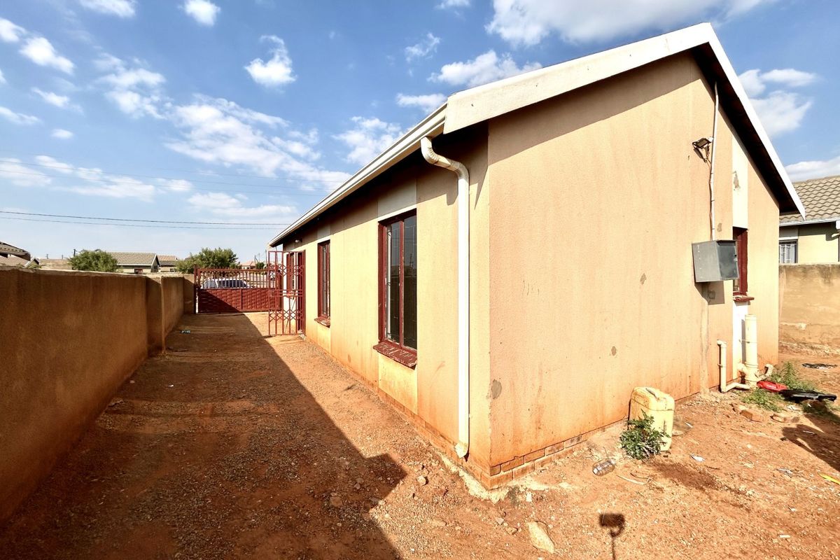 House For Sale in Mahube Valley - Photo 3