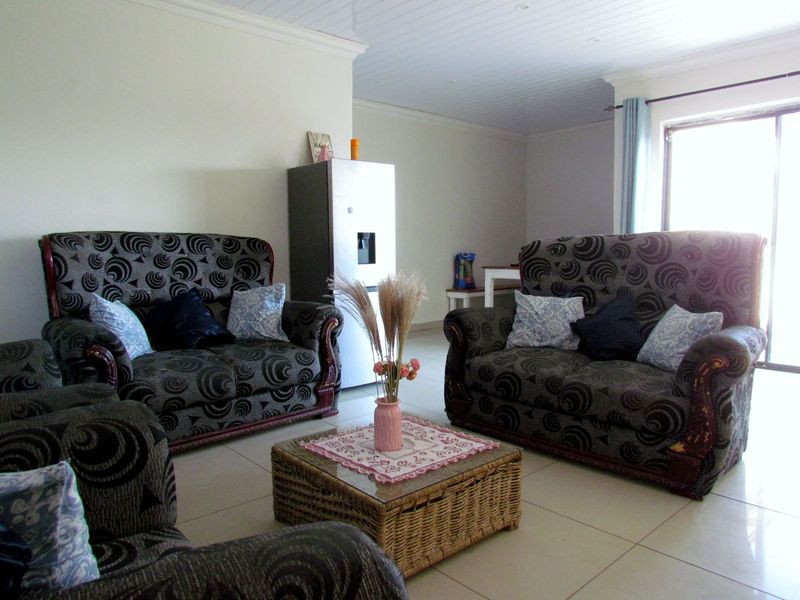 House For Sale in Bluewater Bay - Photo 5