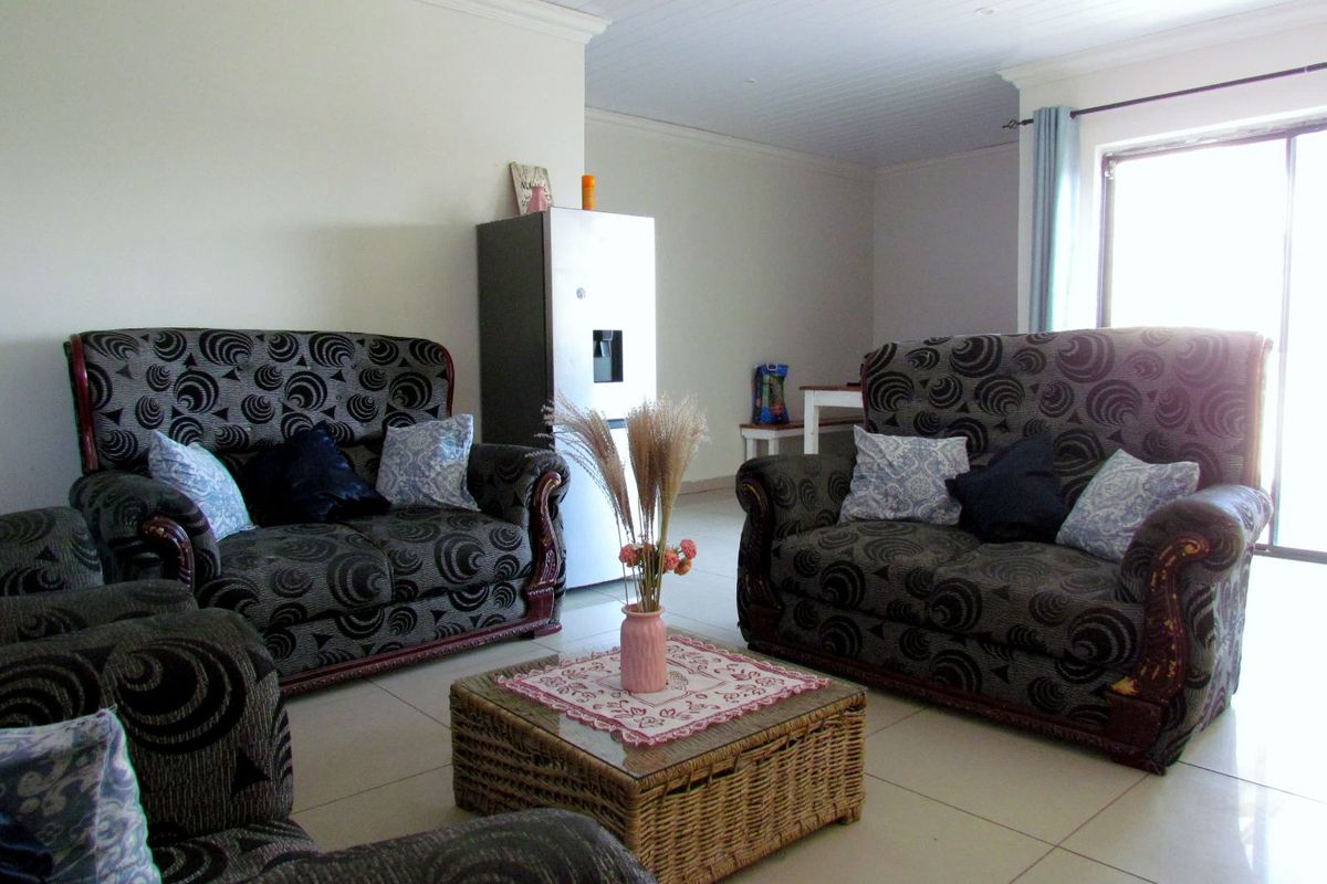House For Sale in Bluewater Bay - Photo 5