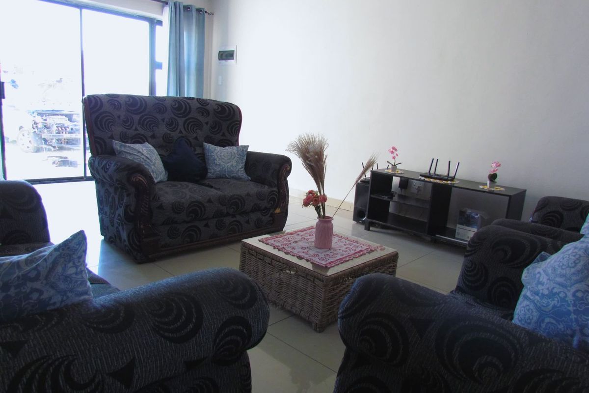 House For Sale in Bluewater Bay - Photo 4