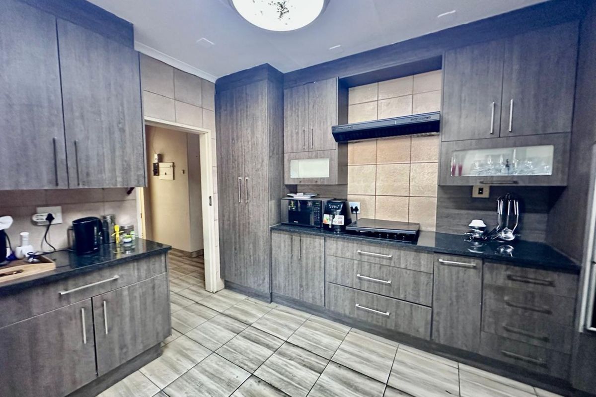House For Sale in Del Judor - Photo 4