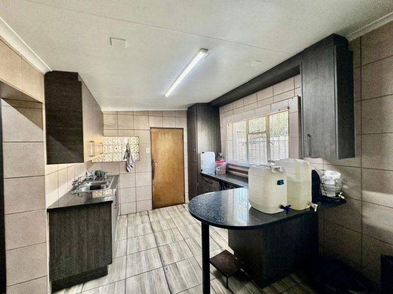House For Sale in Del Judor - Photo 6