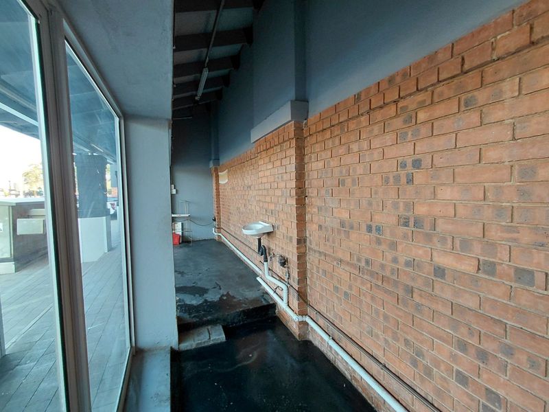 Retail To Rent in Die Wilgers - Photo 3