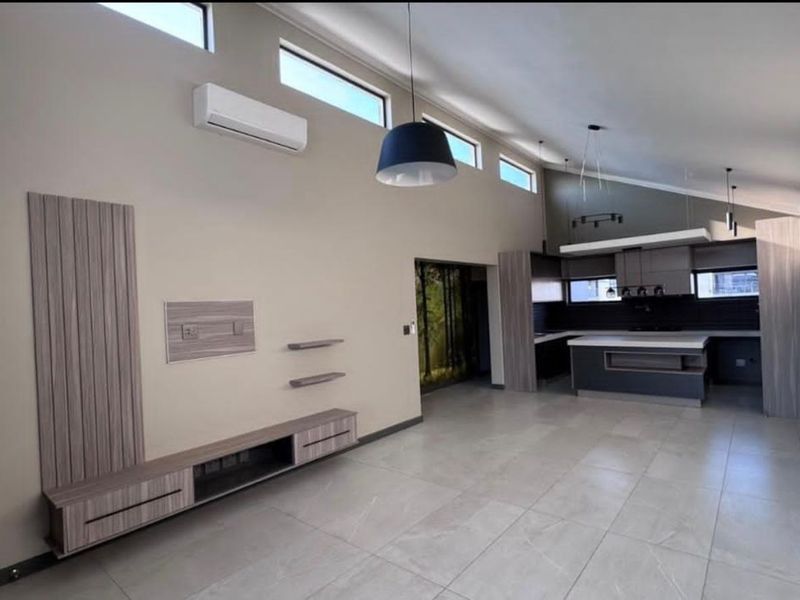 Apartment For Sale in El Toro Park - Photo 4