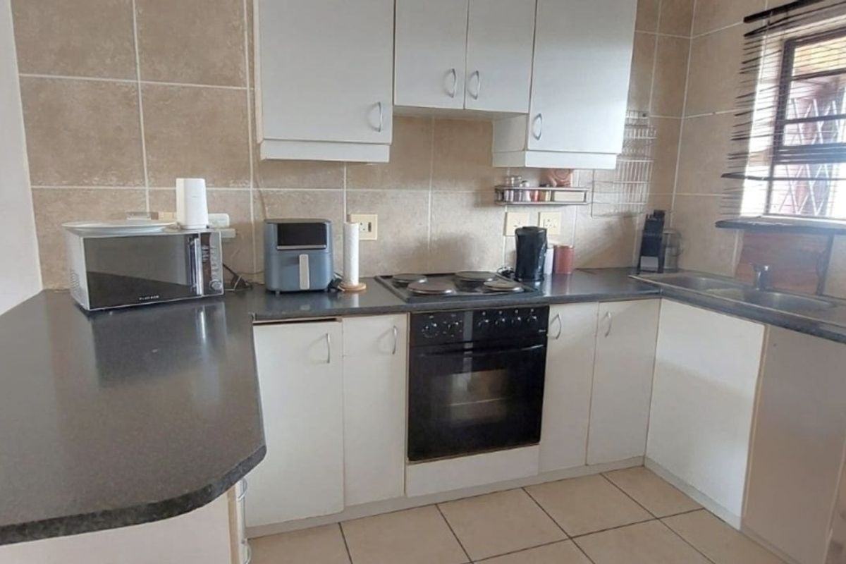 Apartment For Sale in Fairview Golf Estate - Photo 5