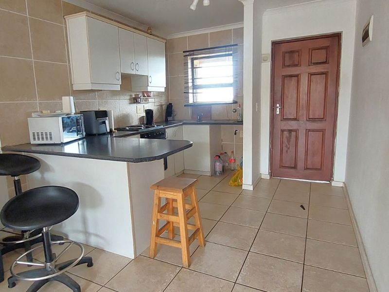 Apartment For Sale in Fairview Golf Estate - Photo 7